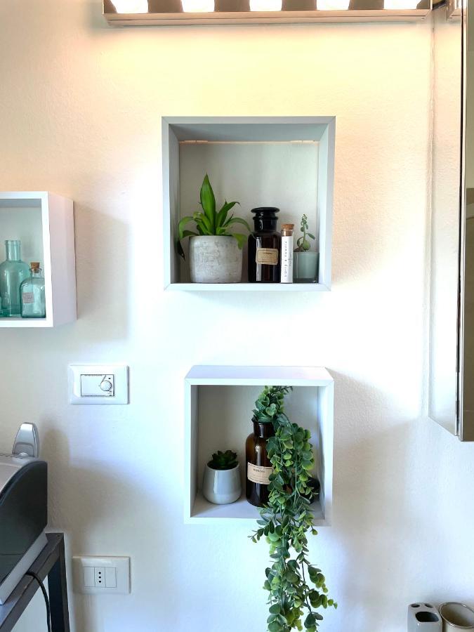 Carly'S Rooms Torbole Sul Garda Ngoại thất bức ảnh