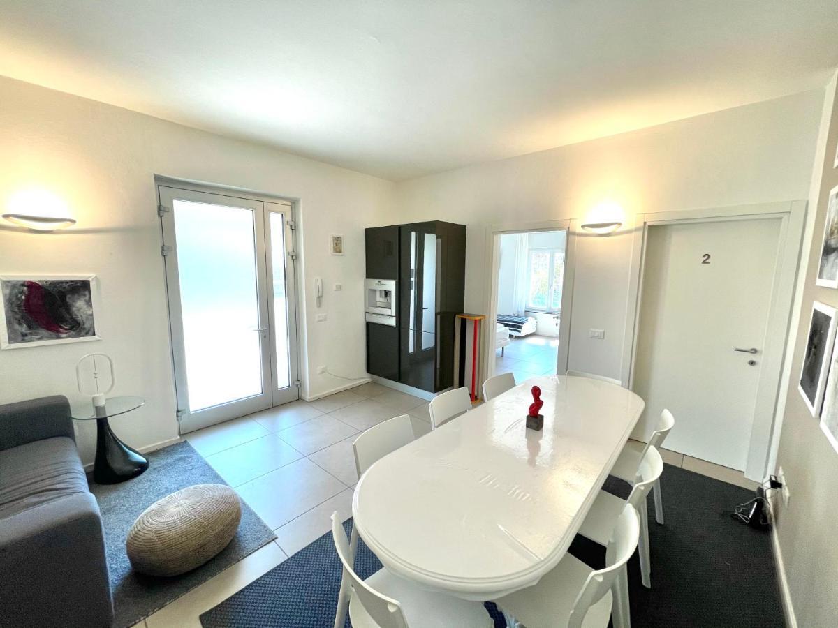 Carly'S Rooms Torbole Sul Garda Ngoại thất bức ảnh
