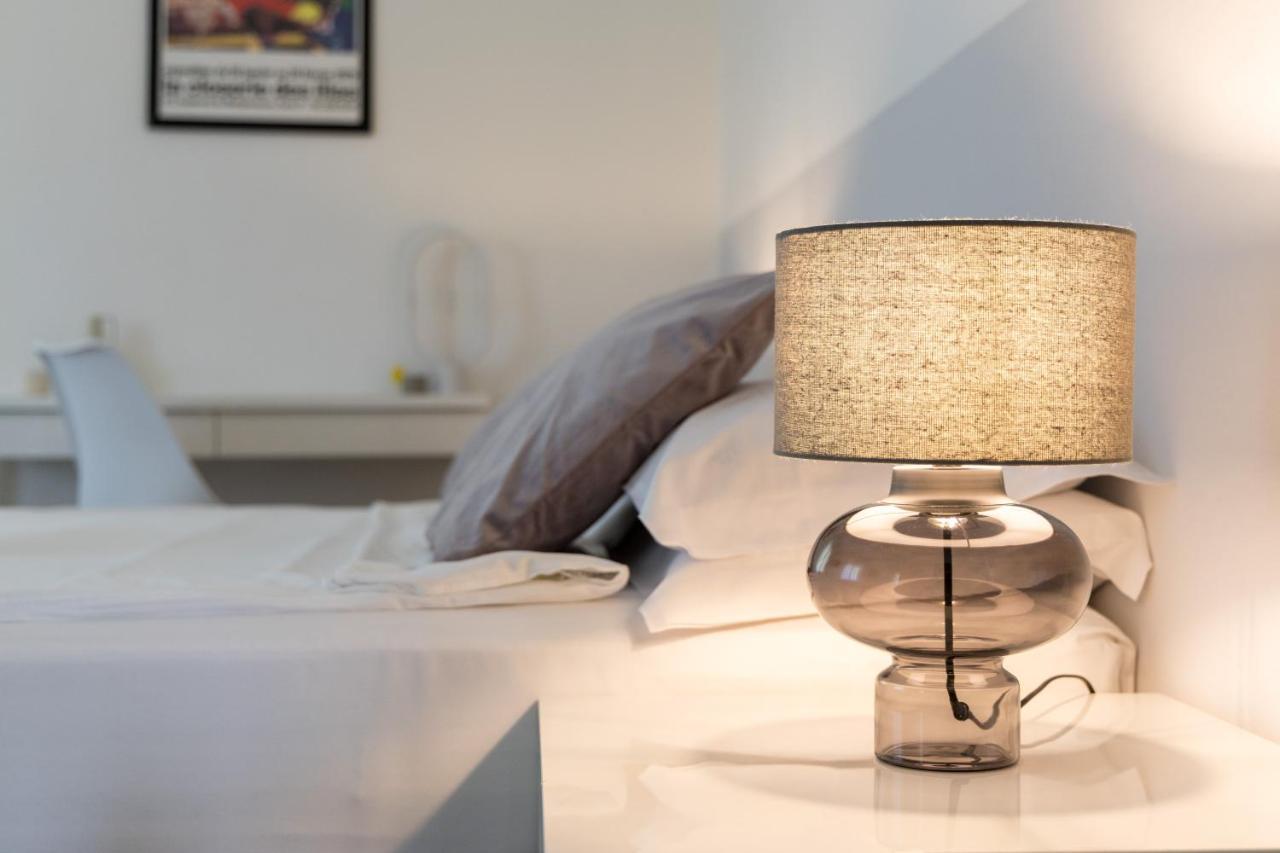 Carly'S Rooms Torbole Sul Garda Ngoại thất bức ảnh